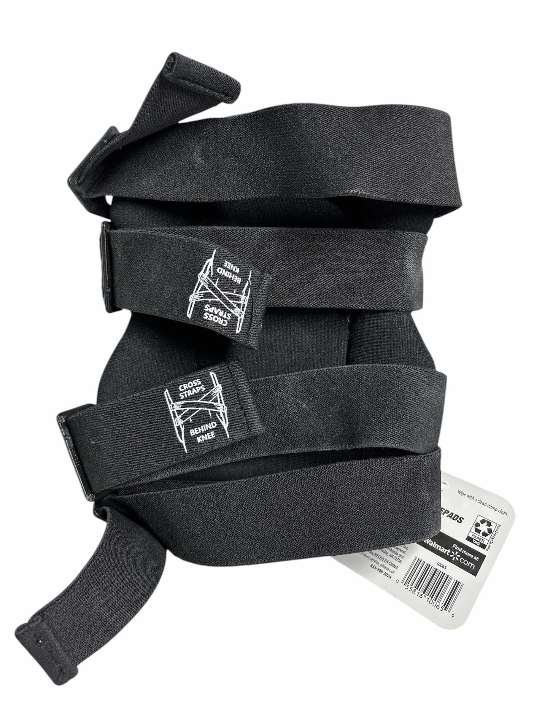 Photo 1 of NEW HYPER TOUGH FLAT TERRAIN KNEEPADS (10065)