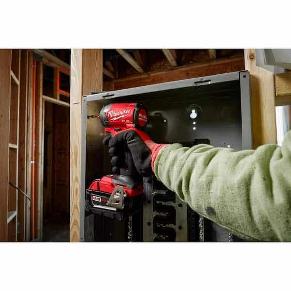 Photo 10 of NEW MILWAUKEE M18 FUEL 18V LITHIUM-ION BRUSHLESS CORDLESS HAMMER DRILL & IMPACT DRIVER 2-TOOL COMBO KIT, INCLUDES 2 BATTERIES, CHARGER & CARRYING CASE (3697-22)
