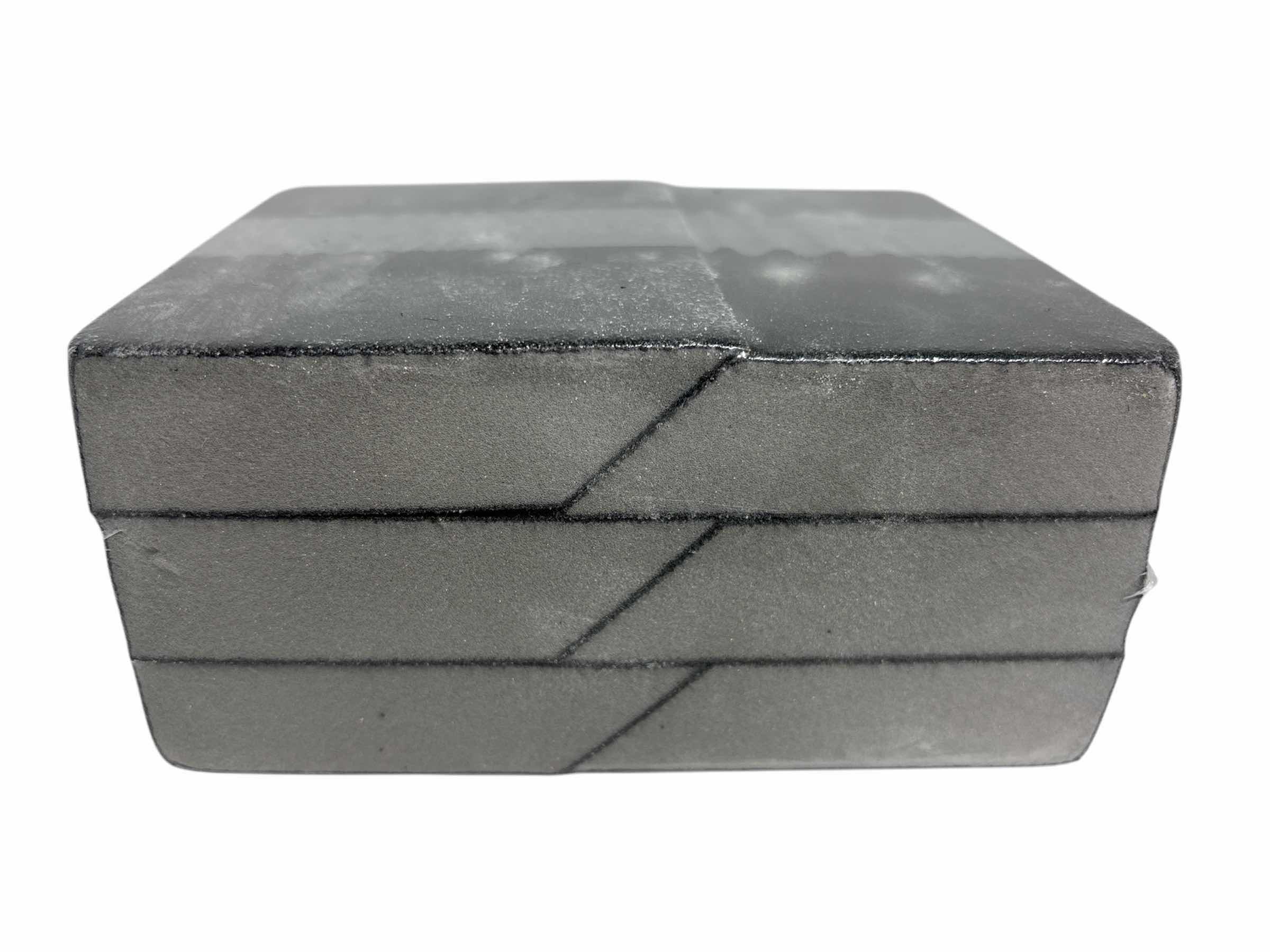 Photo 7 of NEW WARRIOR SANDING SPONGES, 10-PACK 60 GRIT COARSE 5” (63918), 9-PACK 100 GRIT MEDIUM 5” (63915) & 6-PACK ANGLED 100 GRIT MEDIUM 5” (63916)