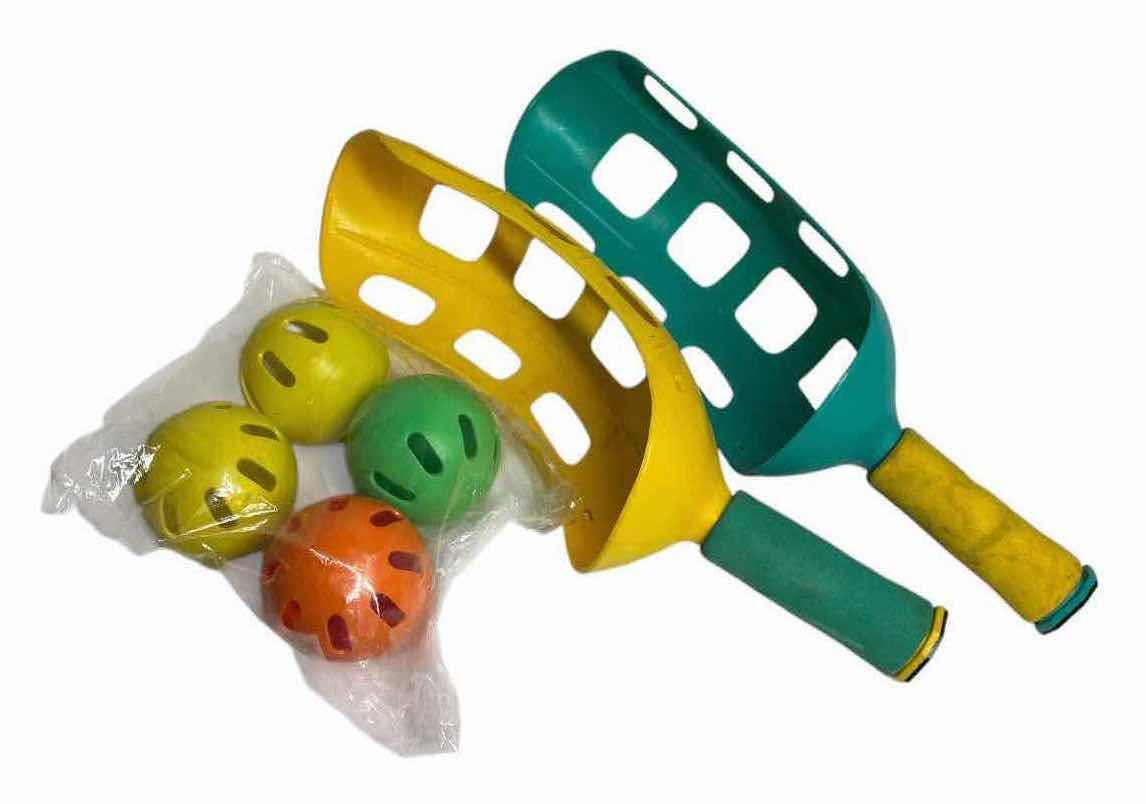 Photo 4 of SUMMER FUN ACTIVITIES (BADMINTON SET/FOOTBALLS/SCOOP BALL SET/TABLE TENNIS SET/WATER CATCH SET)