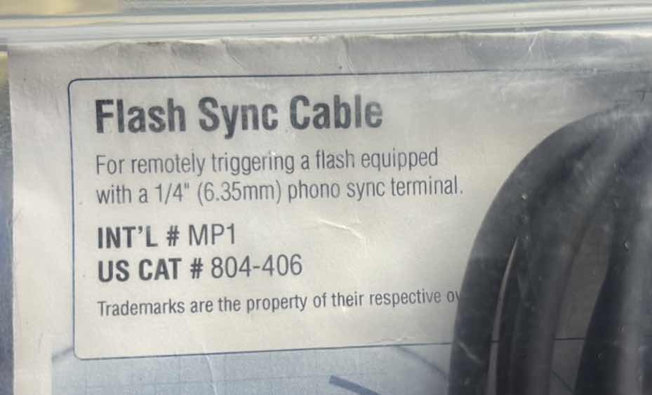 Photo 4 of NEW POCKET WIZARD DIGITAL WIRELESS FREEDOM FLASH SYNC CABLE
