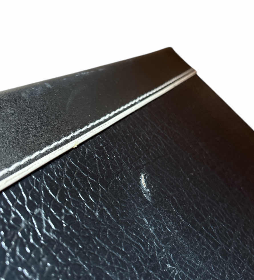 Photo 1 of LARGE HARDSHELL ELECTRIC GUITAR CASE, BLACK