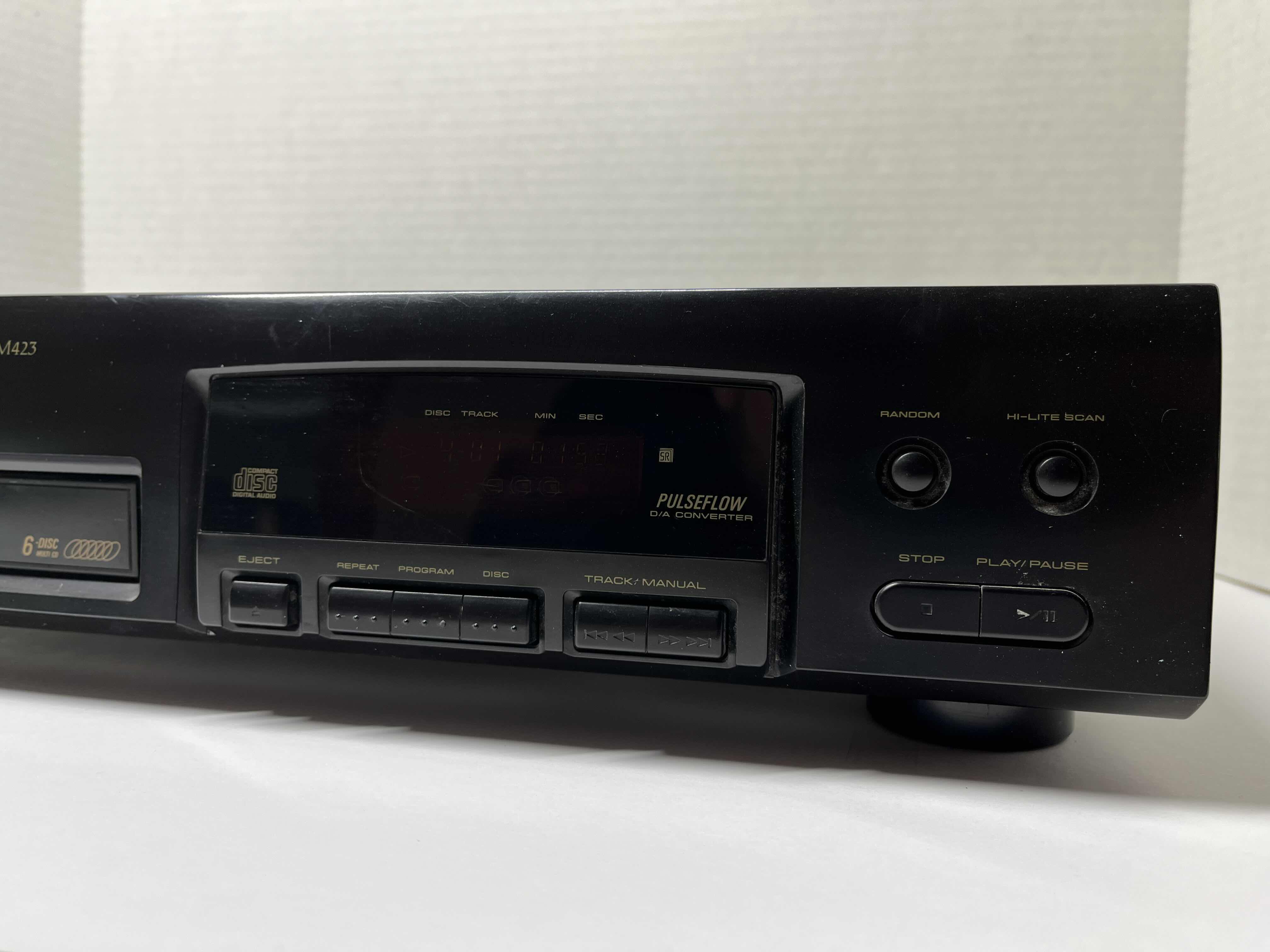 Photo 3 of PIONEER MULTI PLAY COMPACT DISC PLAYER MODEL PD-M423