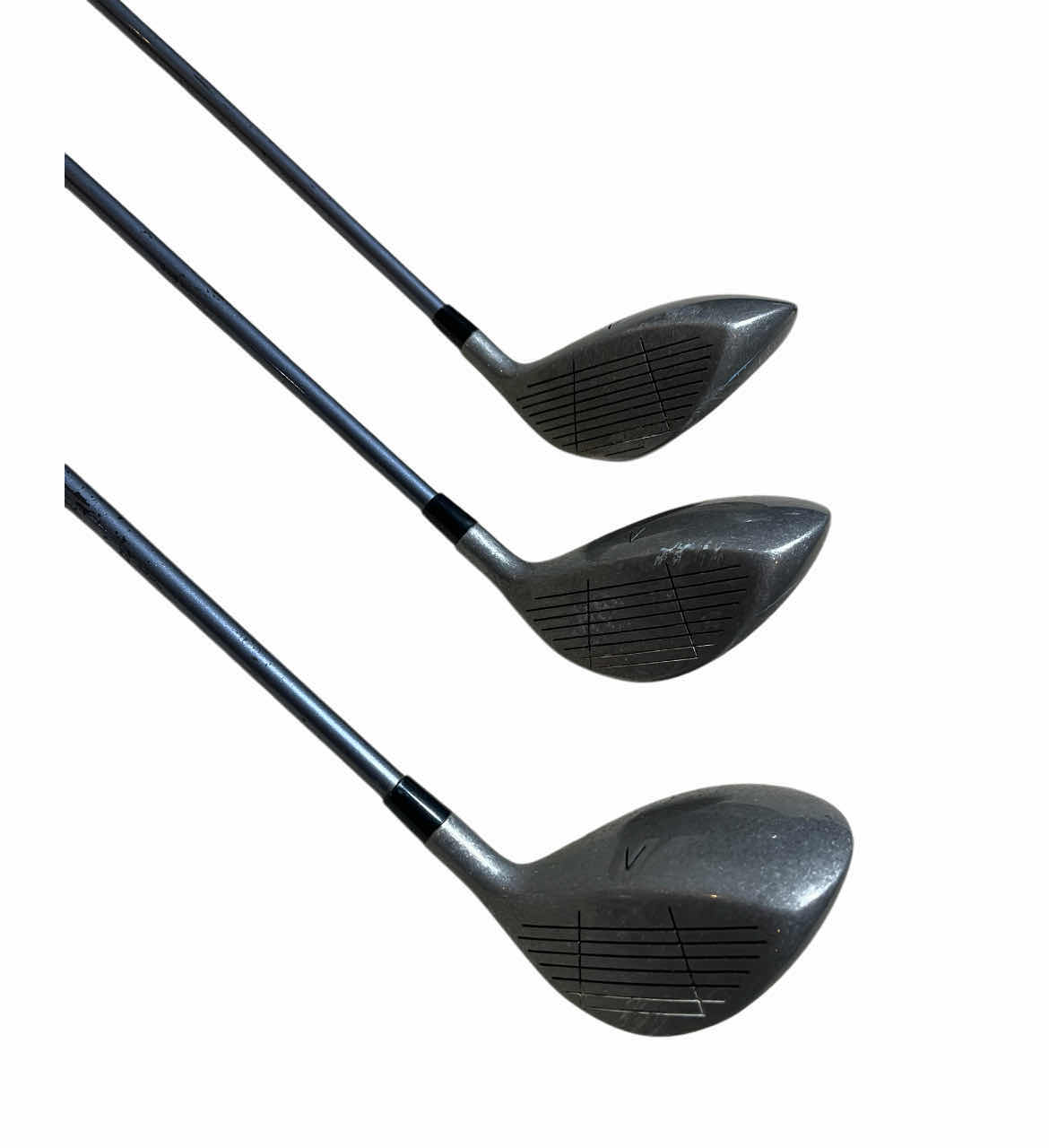 Photo 1 of ACER SERIES KEEL SOLE ADVANTAGE TOUR SERIES 3500 GRAPHITE GOLF DRIVERS 1, 3, 5 W GOLF CLUB SLEEVES (3)