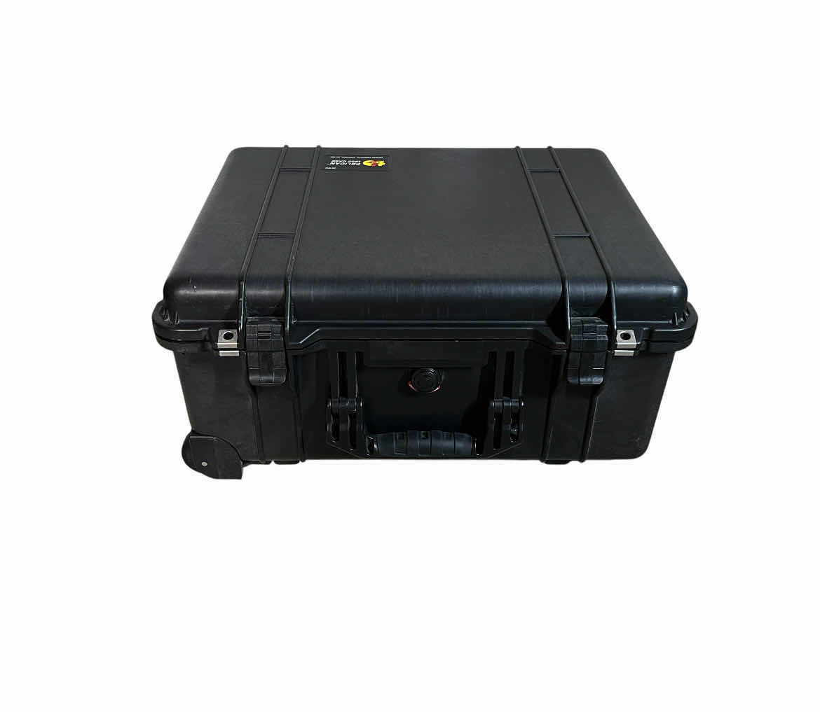 Photo 1 of PELICAN ROLLING HARD CASE 1560