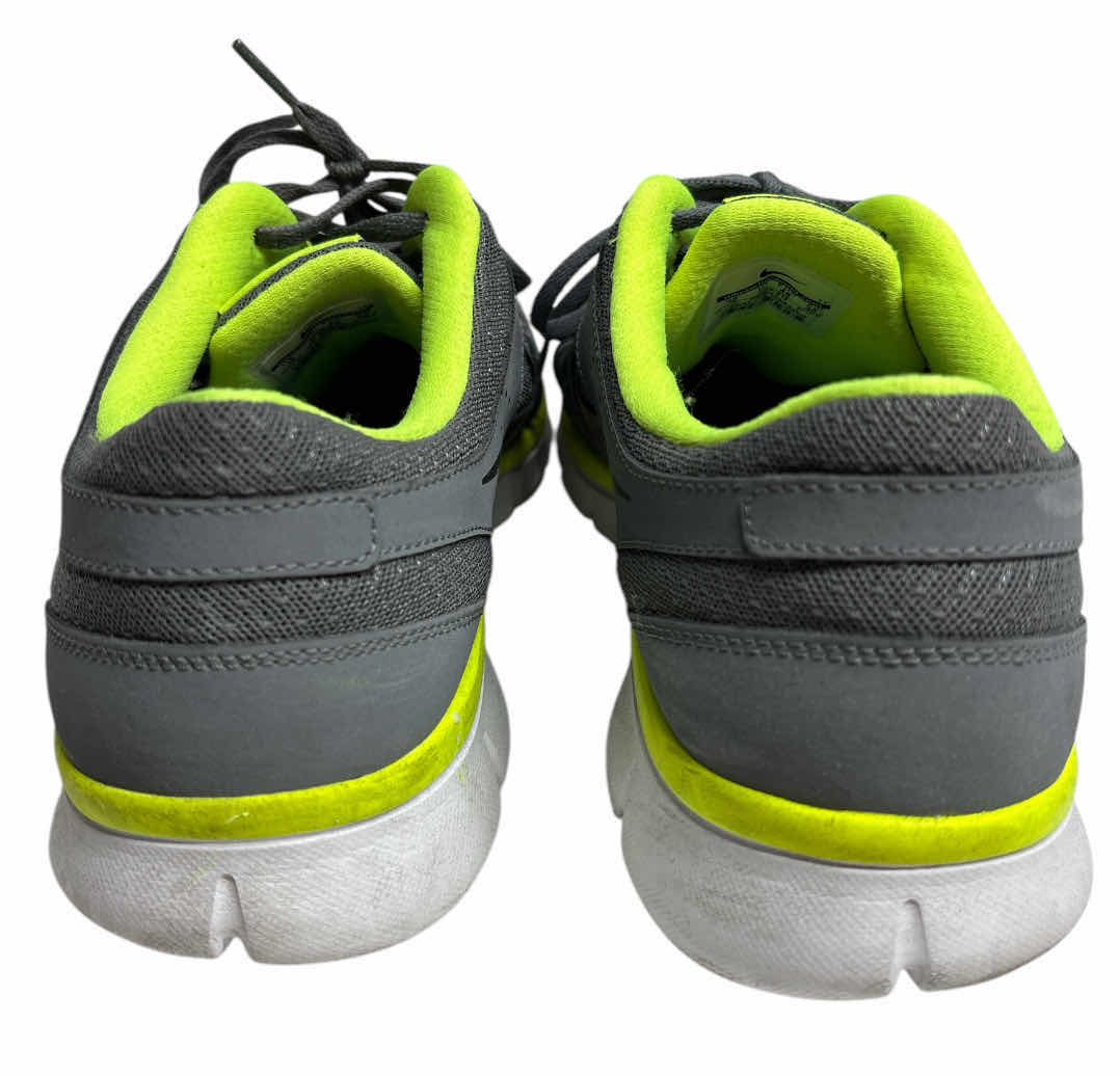 Photo 1 of MENS NIKE FLEX EXPERIENCE RN 2 (SIZE 12)