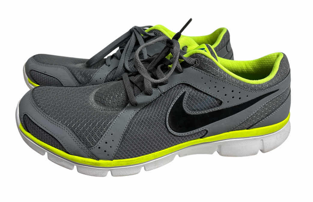 Photo 1 of MENS NIKE FLEX EXPERIENCE RN 2 (SIZE 12)