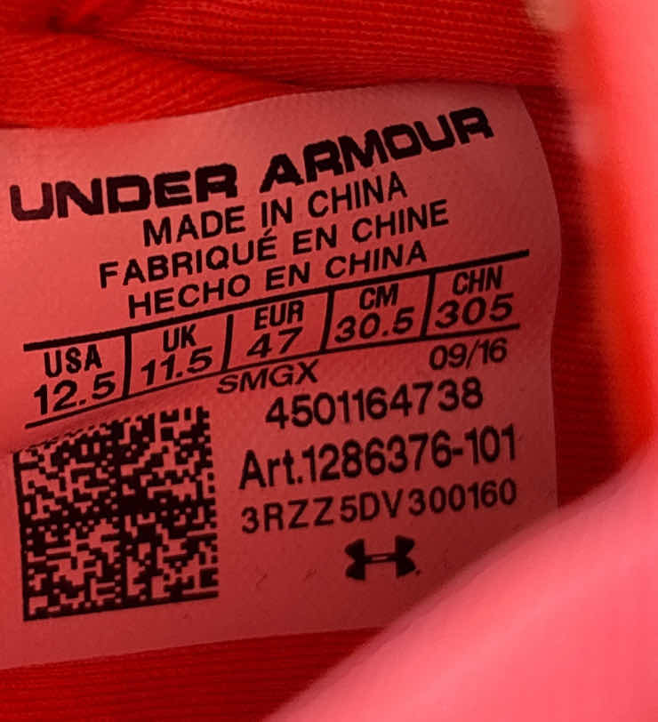 Photo 1 of MENS UNDER ARMOUR CURRY 3 LOW (SIZE 12.5)