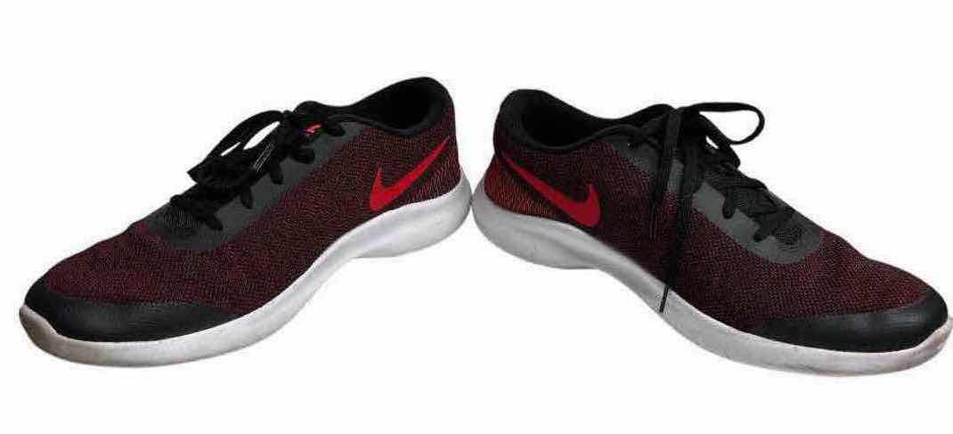 Photo 1 of MENS NIKE FLEX EXPERIENCE RN 7 (SIZE 13)