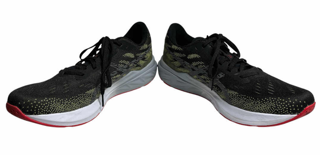 Photo 1 of MENS ASICS DYNABLAST 3 (SIZE 11.5)