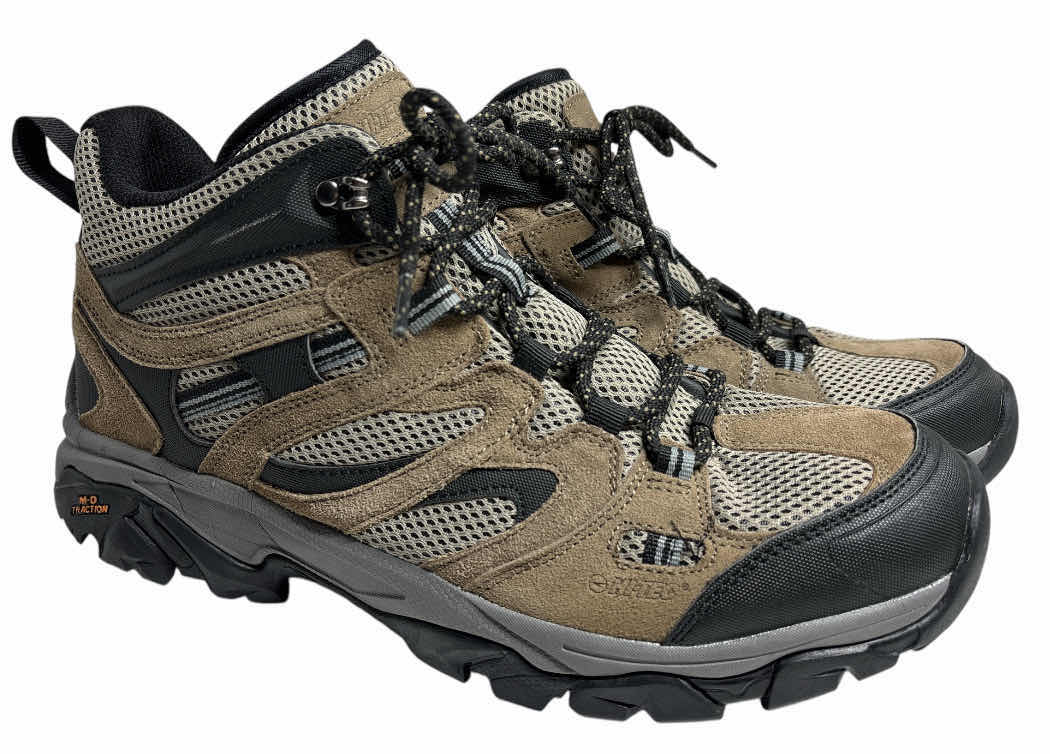 Photo 1 of NEW HI-TEC RAVUS MID HIKING BOOT (SIZE 13M)