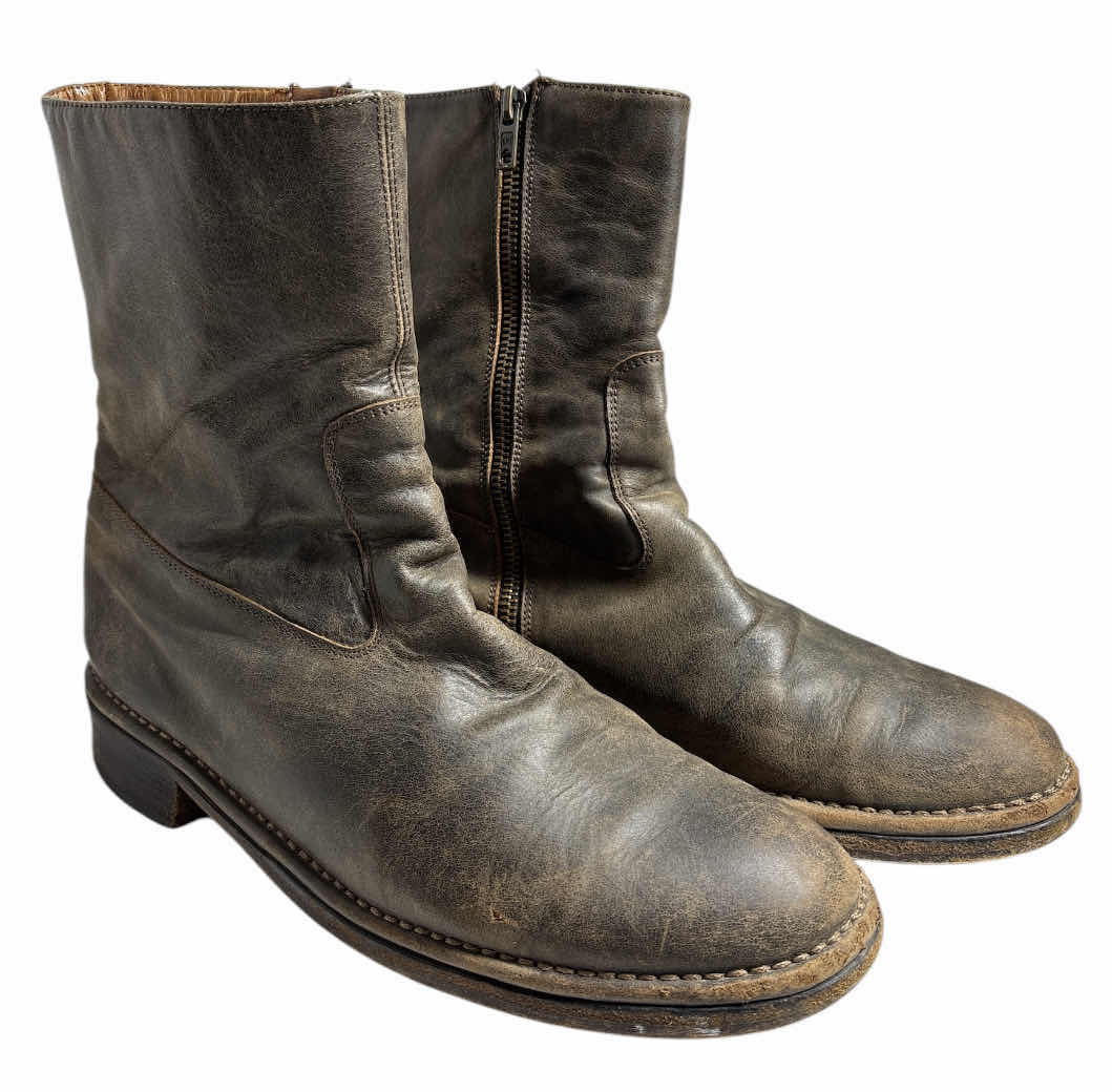 Photo 1 of MENS JOHN VARVATOS MERCER ZIPUP BOOTS (SIZE 11)