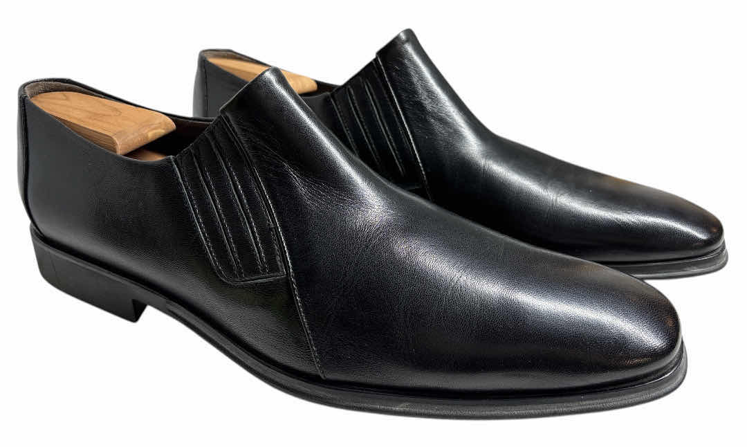 Photo 1 of MENS BRUNO MAGLI LUCIANO LEATHER LOAFER (SIZE 12)