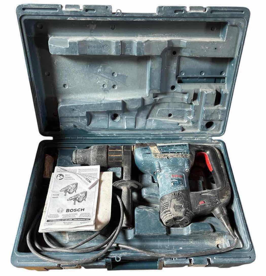 Photo 1 of BOSCH 12 AMP 1-9/16” CORDED VARIABLE SPEED SDS-MAX COMBINATION CONCRETE/MASONRY ROTARY HAMMER DRILL W CARRYING CASE (RH540M)