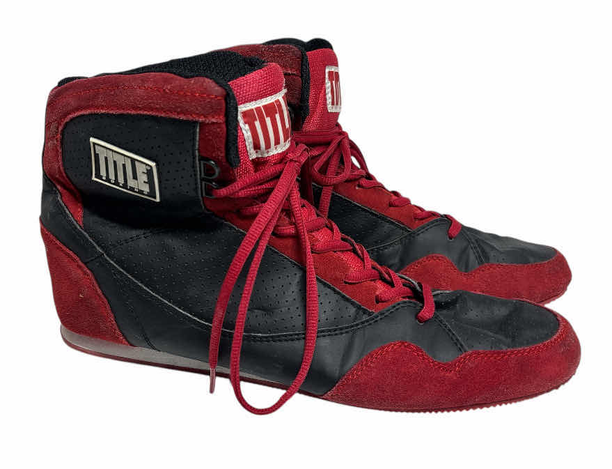 Photo 1 of MENS TITLE REAXXTION BOXING SHOES (SIZE 13)