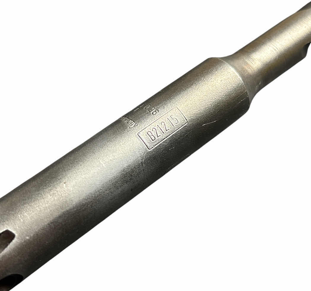 Photo 1 of SDS MAX 1/2”D SHANK, CARBIDE-TIPPED ROTARY& HAMMER DRILL BIT (B212.15)