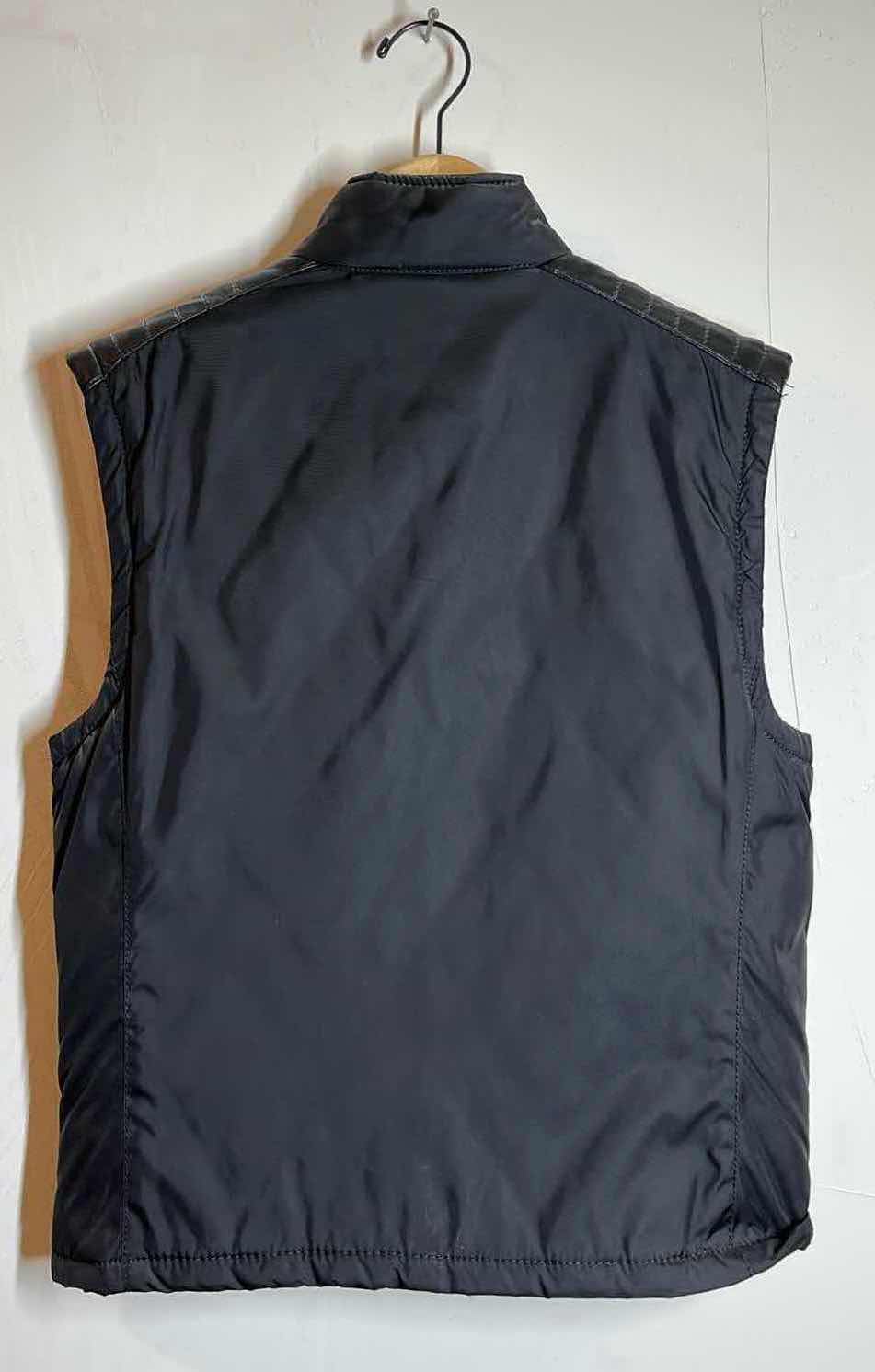 Photo 1 of BLACK CARGO VEST MENS SIZE M