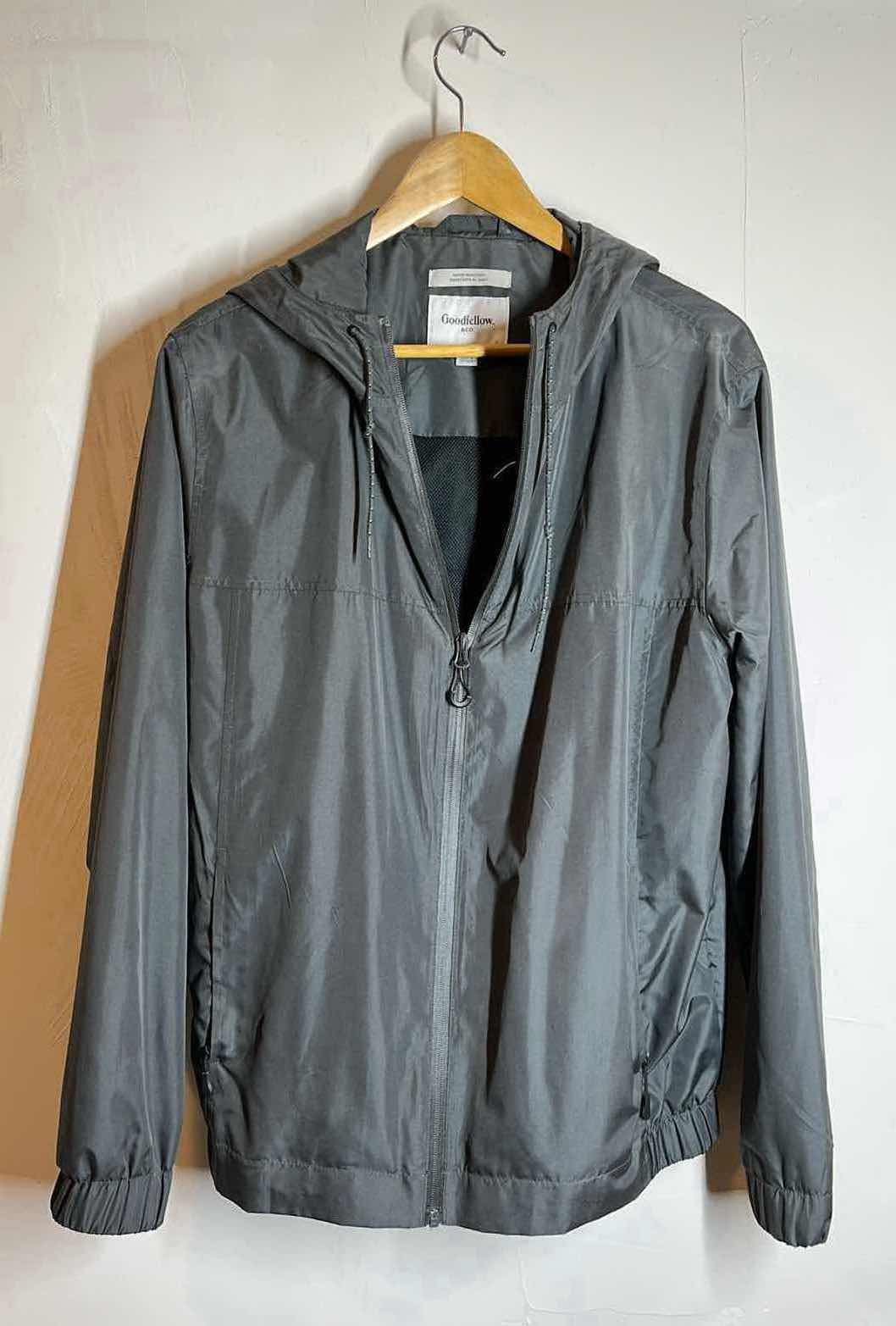 Photo 1 of GOODFELLOW GRAY HOODED WINDBREAKER JACKET MENS SIZE M