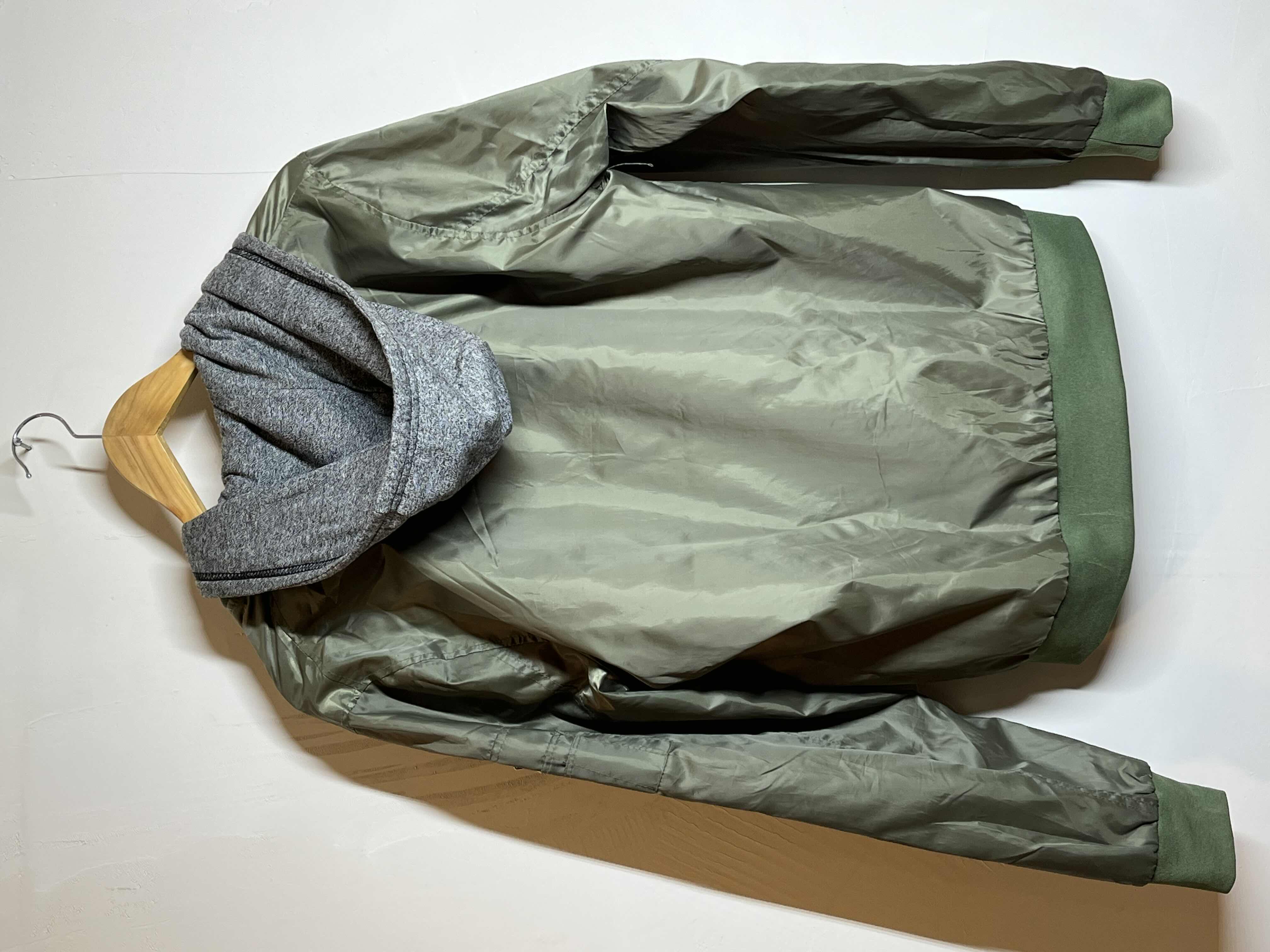 Photo 1 of BKC OLIVE GREEN HOODED WINDBREAKER JACKET MENS SIZE M