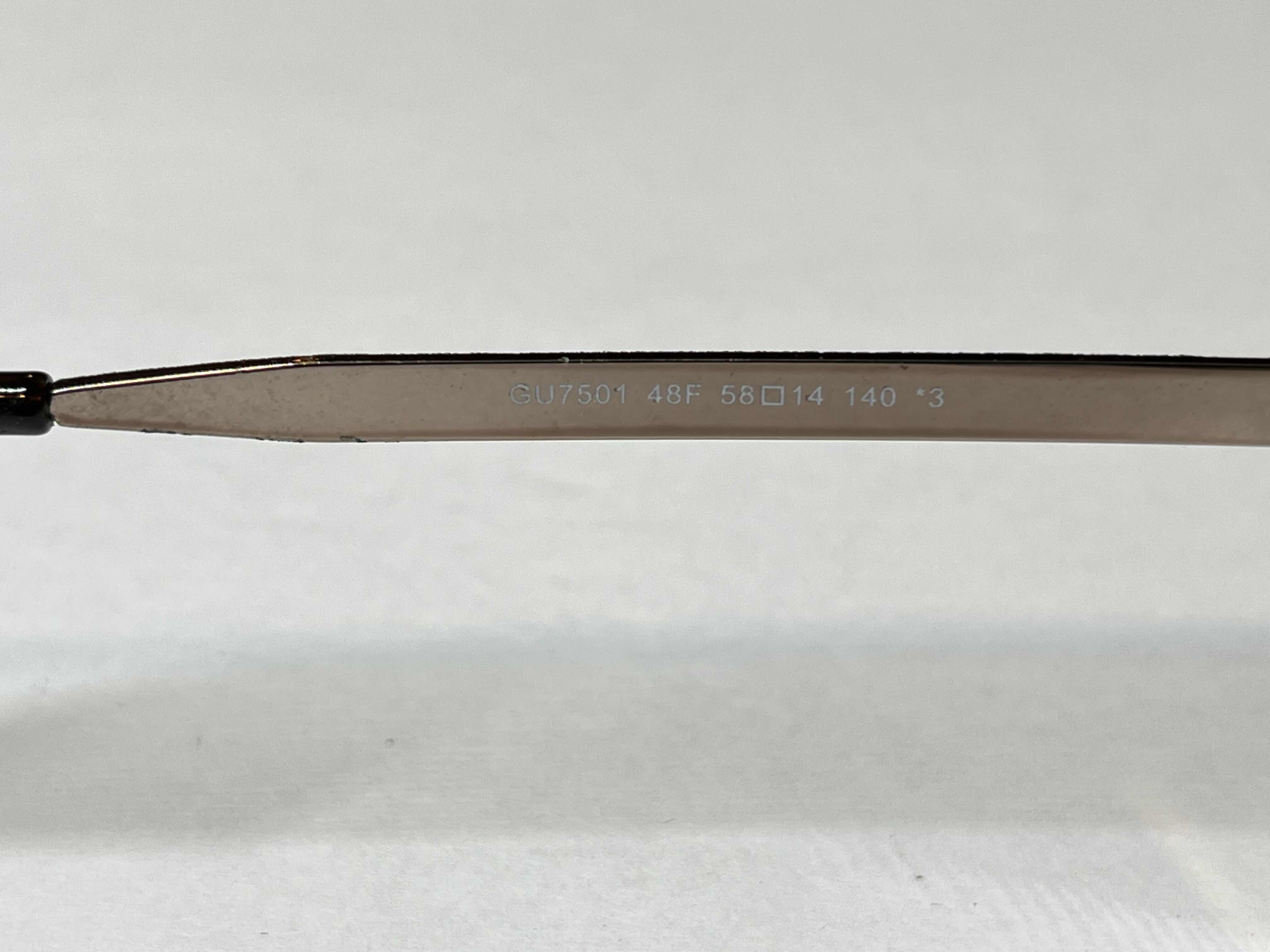 Photo 1 of GUESS AVIATOR UNISEX SUNGLASSES GU7501 W BOBBI BROWN CASE