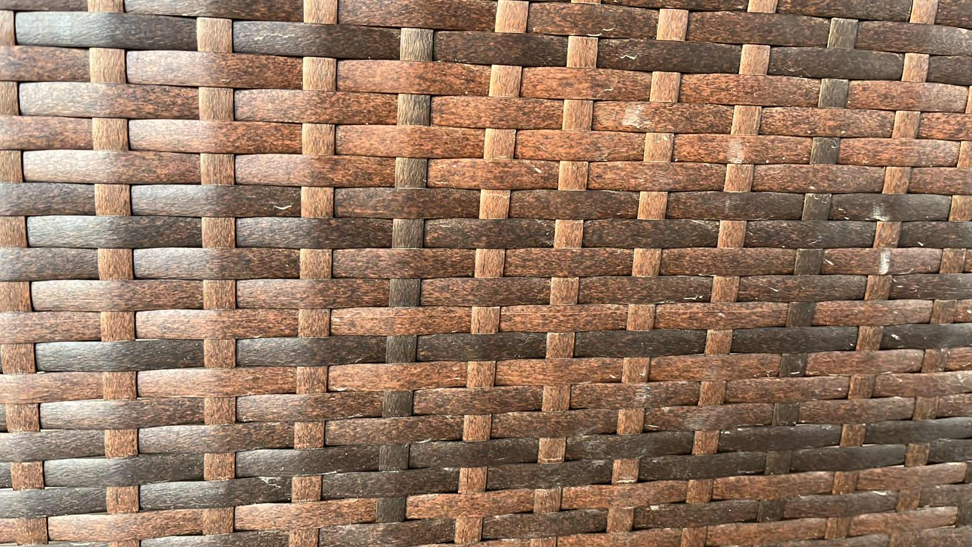 Photo 1 of WOVEN 7PC TWO TONE BROWN PATIO CONVERSATION SEATING SET & GLASS TOP COFFEE TABLE W CUSHIONS & THROW PILLOWS (READ NOTES)