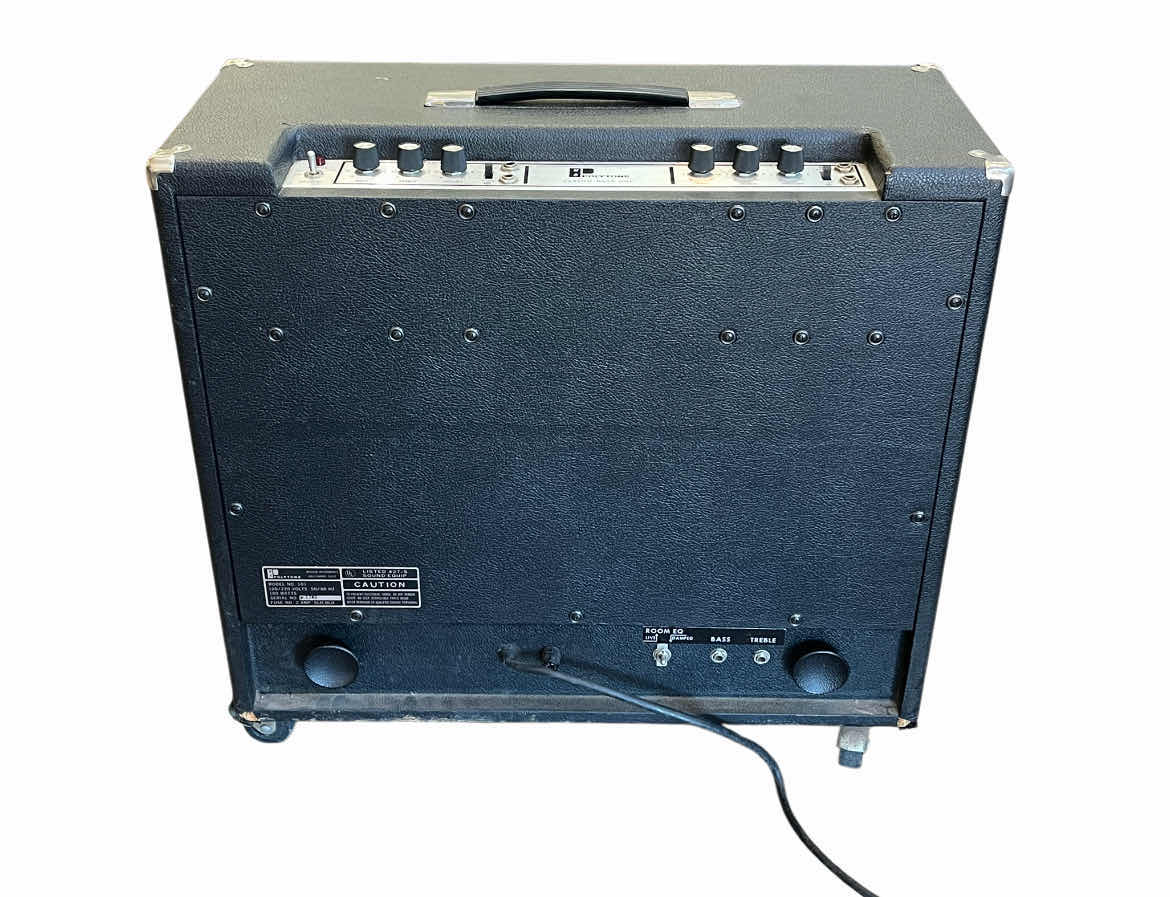 Photo 1 of POLYTONE 180WATT CUSTOM BASS AMP 101 W ORIGINAL COVER