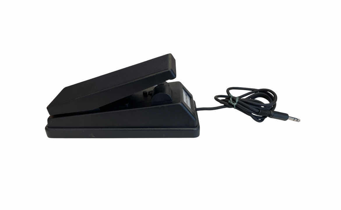 Photo 1 of KURZWEIL KEYBOARD CONTINUOUS CONTROL PEDAL CC-1