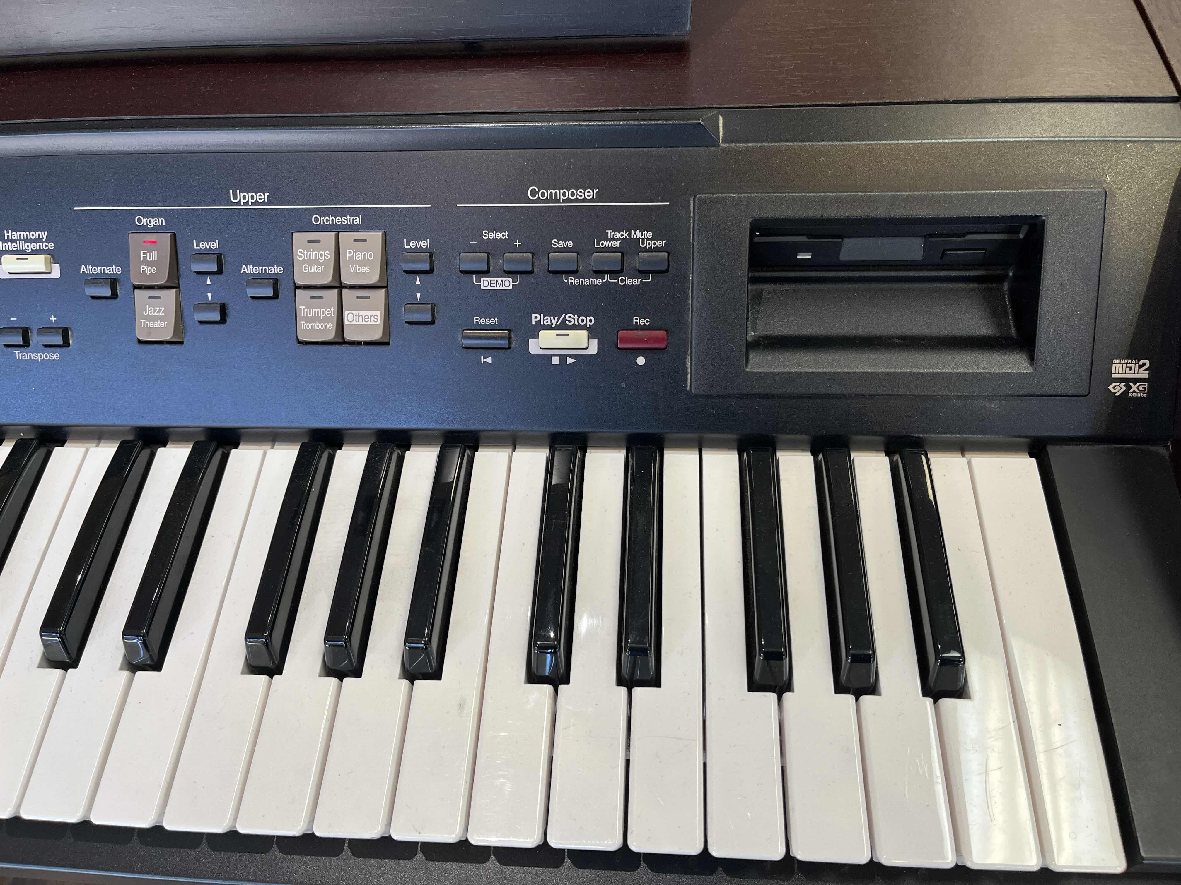 Photo 1 of ROLAND MUSIC ATELIER DIGITAL KEYBOARD AT5