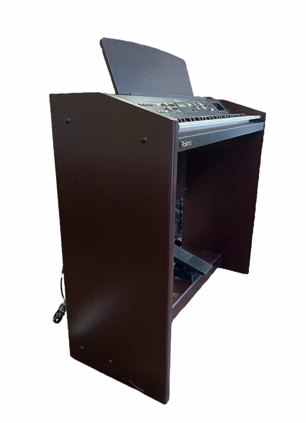 Photo 1 of ROLAND MUSIC ATELIER DIGITAL KEYBOARD AT5