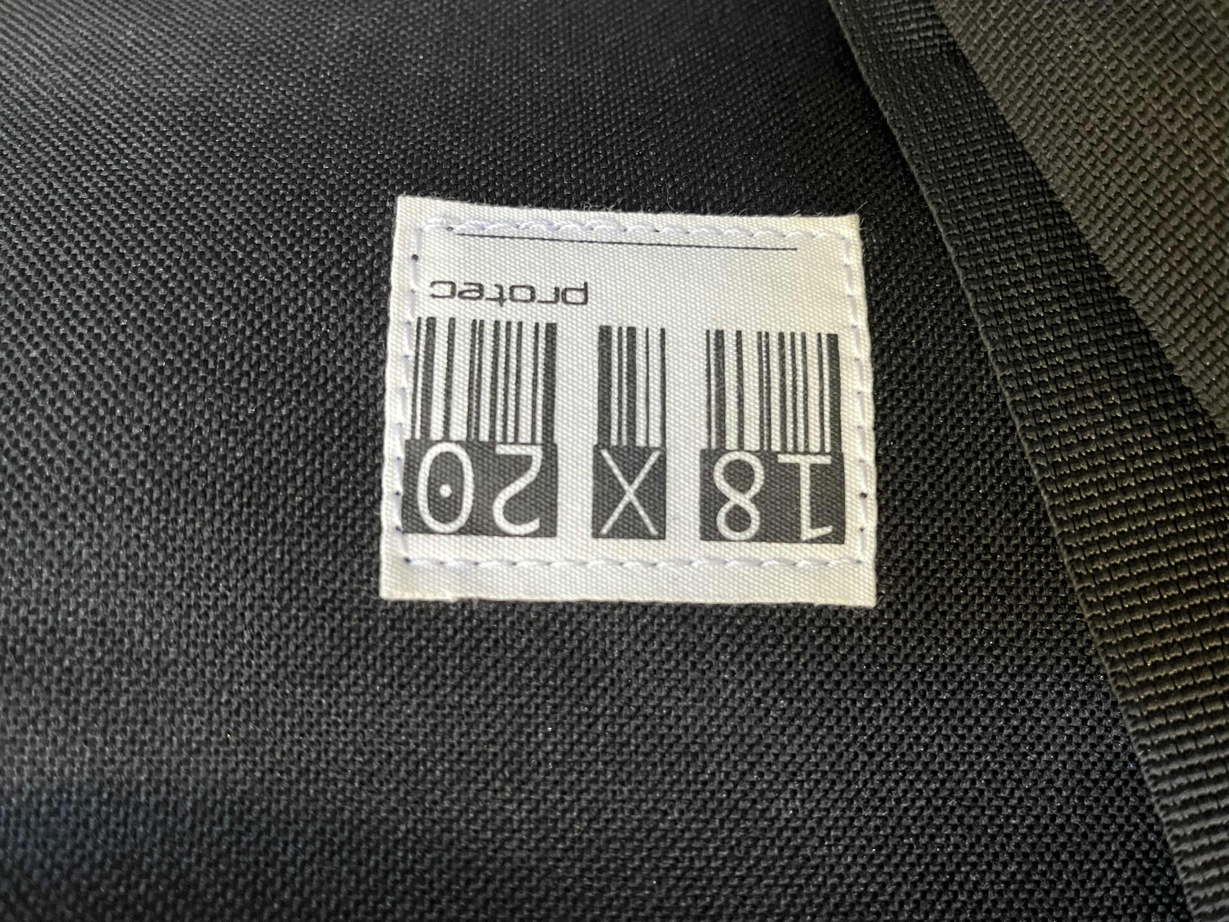 Photo 1 of PROTEC HEAVY READY BLACK DRUM BAG HR1820