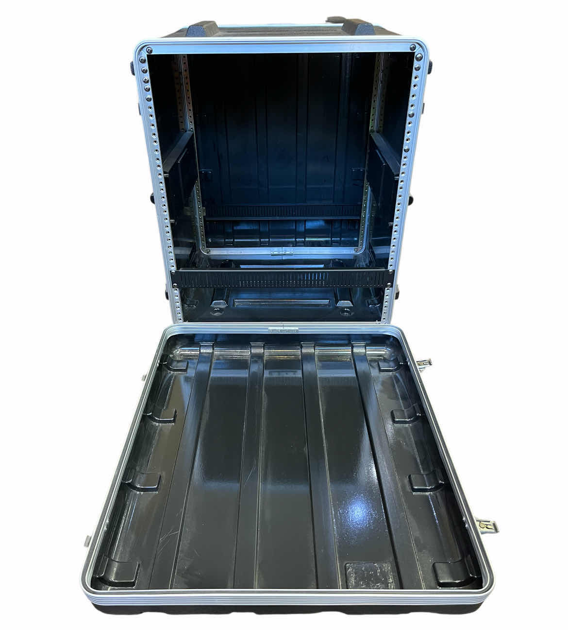 Photo 1 of STAGG BLACK 12 UNIT RACK HARD CASE ABS-12U