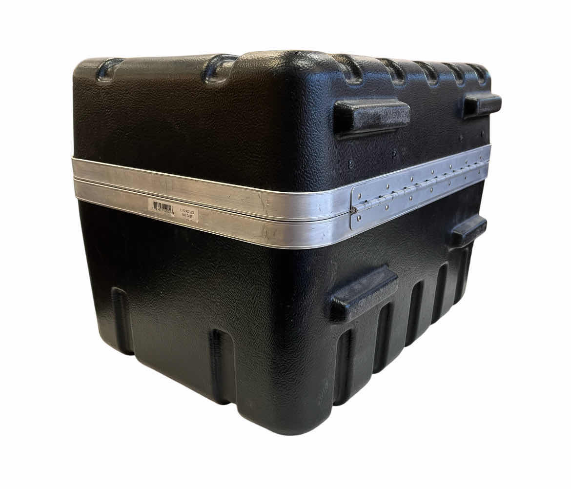 Photo 1 of SKB BLACK 12 SPACE MICROPHONE & ACCESSORY HARD CASE 18” X 14” H14”