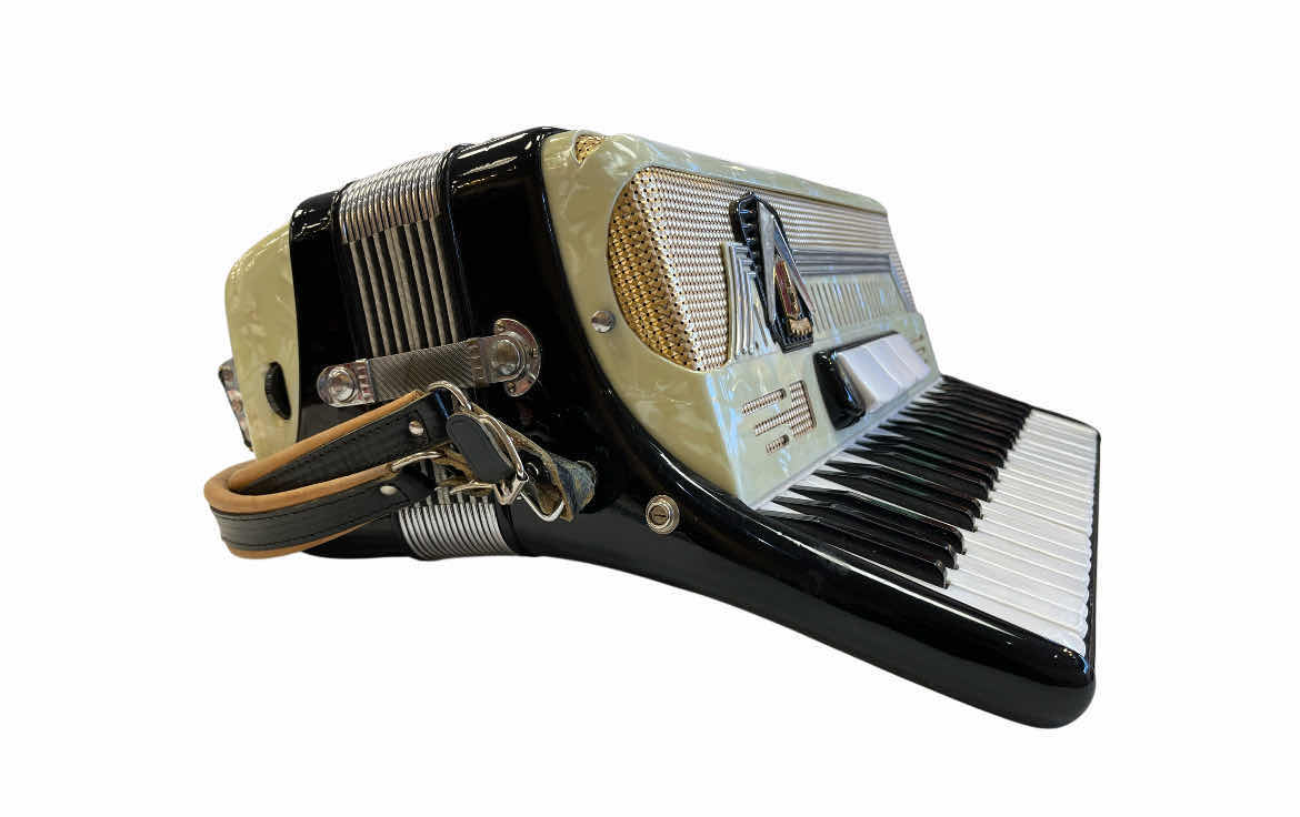 Photo 1 of FRONTALINI PIANO ACCORDION W ORIGINAL LEATHER HARD CASE & MUSIC BOOKS