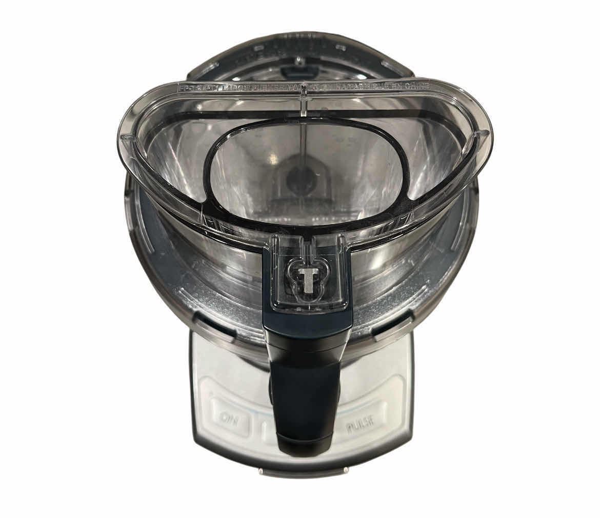 Photo 1 of CUISINART 2.0 ELITE COLLECTION SILVER DIE CAST 12-CUP FOOD PROCESSOR CFP-24DCNPC W ATTACHMENTS