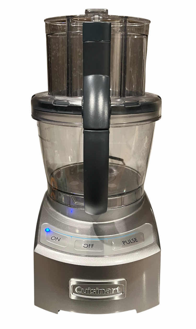 Photo 1 of CUISINART 2.0 ELITE COLLECTION SILVER DIE CAST 12-CUP FOOD PROCESSOR CFP-24DCNPC W ATTACHMENTS