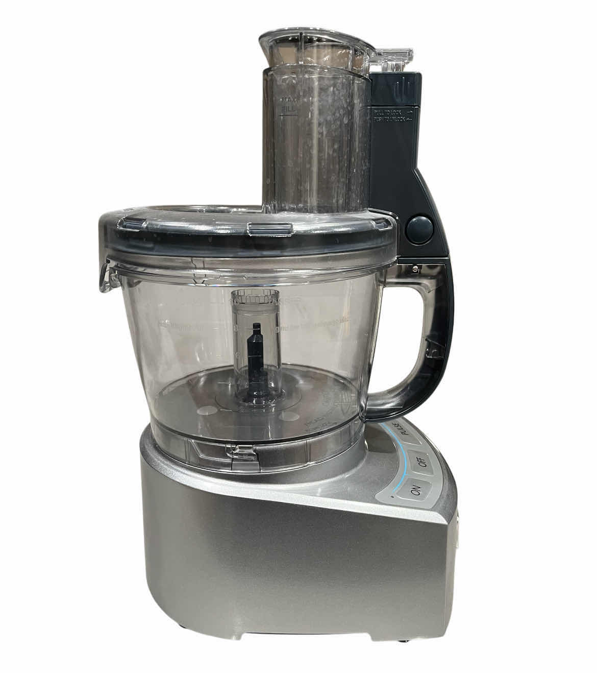 Photo 1 of CUISINART 2.0 ELITE COLLECTION SILVER DIE CAST 12-CUP FOOD PROCESSOR CFP-24DCNPC W ATTACHMENTS