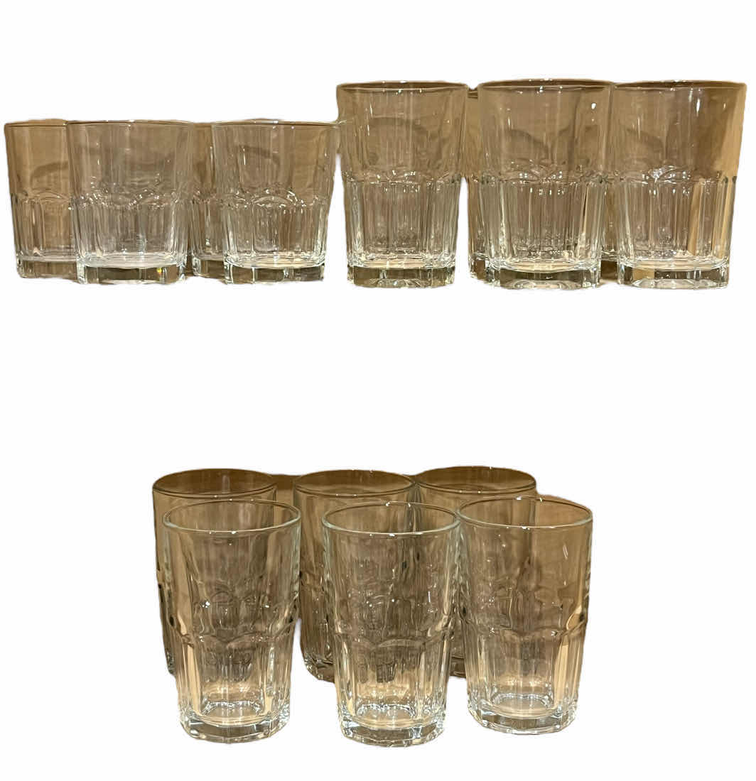 Photo 1 of CLEAR TUMBLER GLASSES (17)