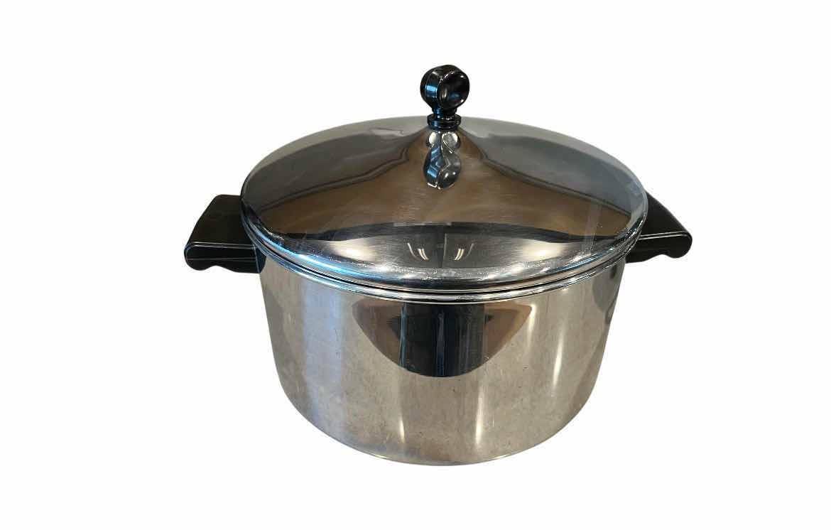 Photo 2 of FABERWARE 6QT STAINLESS STEEL SAUCE PAN W LID & STAINLESS STEEL 11.75” COLANDER STRAINER