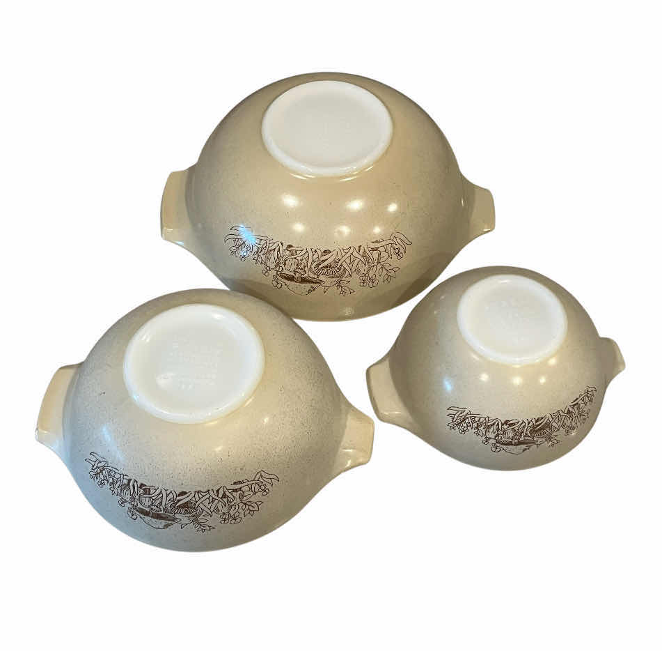Photo 1 of PYREX 3PC FOREST FANCIES CORNING WARE 9”,7”,6”