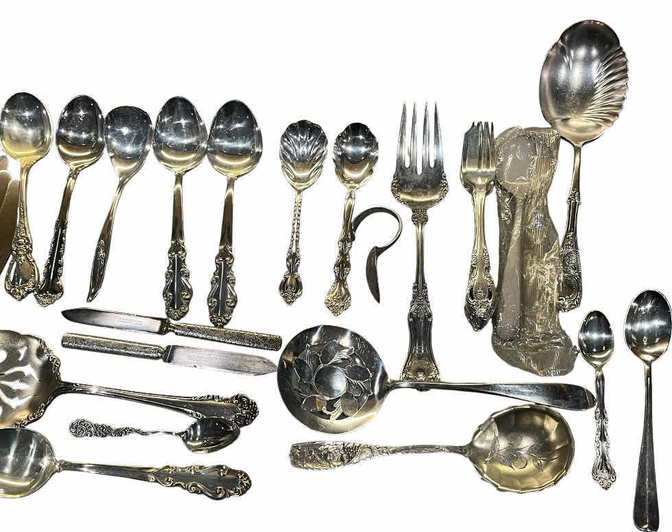 Photo 1 of ROGERS BROS IS 1847 REMEMBRANCE 77PC SILVERWARE SET W AMC WOOD CHEST & MIXED STERLING, SILVER-PLATED, STAINLESS FLATWARE