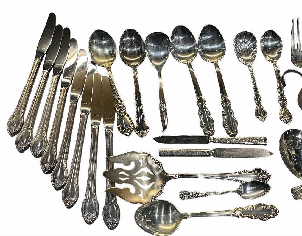 Photo 1 of ROGERS BROS IS 1847 REMEMBRANCE 77PC SILVERWARE SET W AMC WOOD CHEST & MIXED STERLING, SILVER-PLATED, STAINLESS FLATWARE