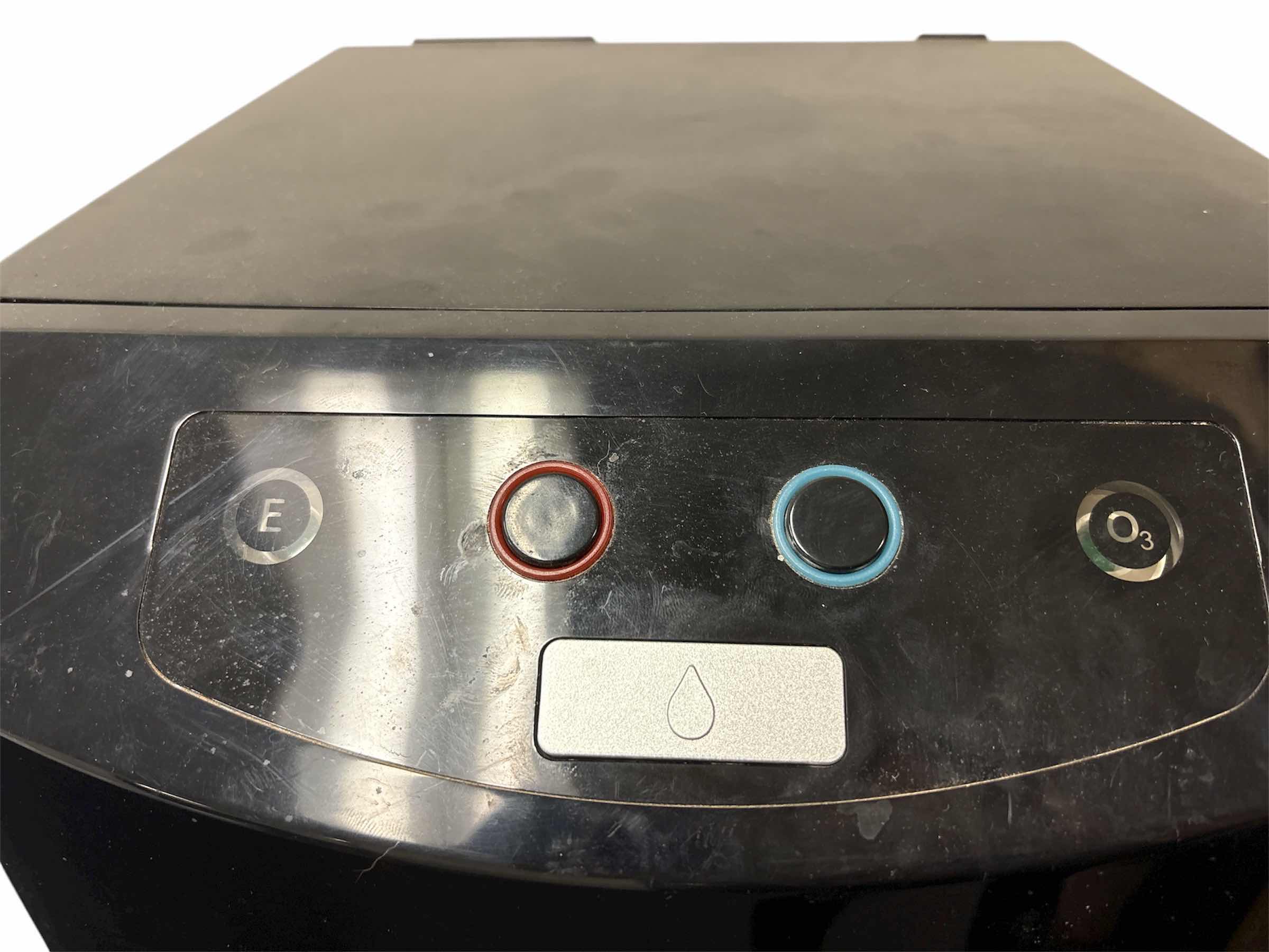 Photo 3 of PRIMO BOTTOM LOADING WATER DISPENSER