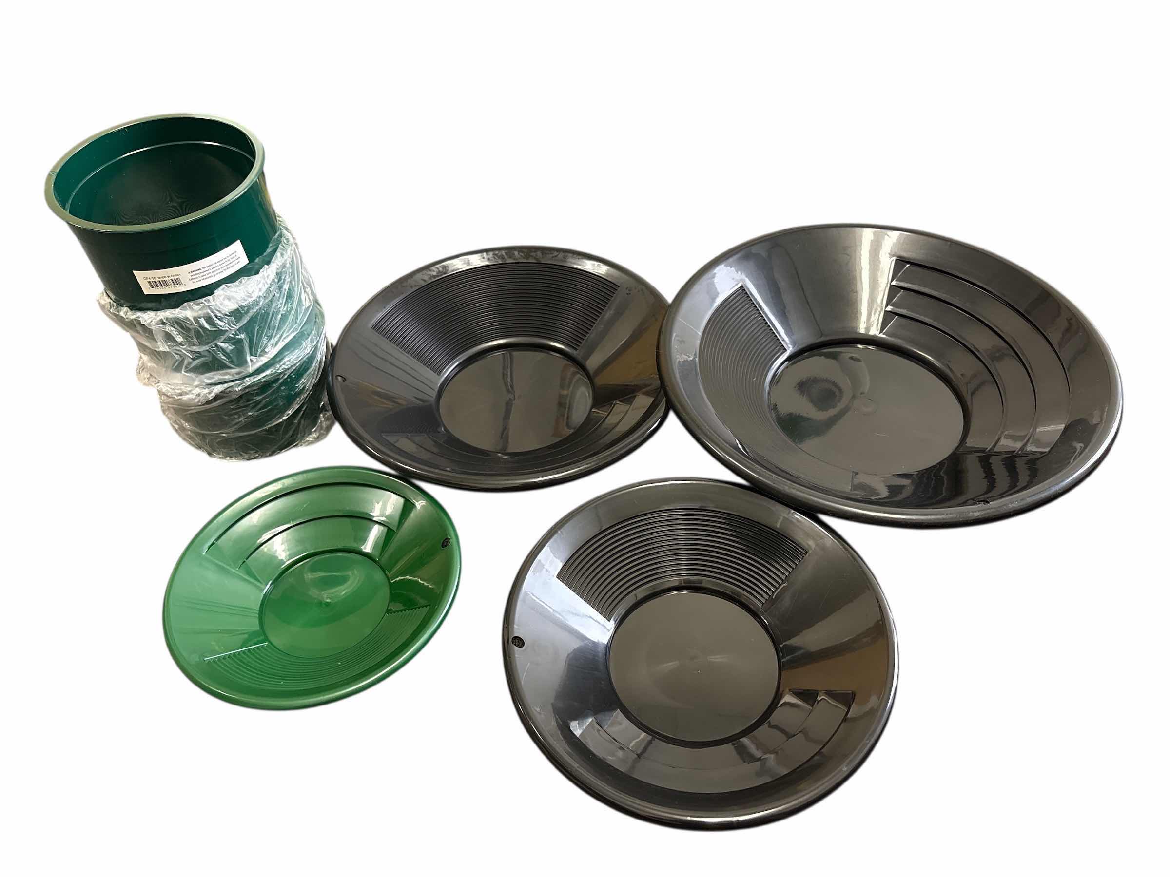 Photo 1 of GOLD PANNING PAN AND SIFTER (7PCS)