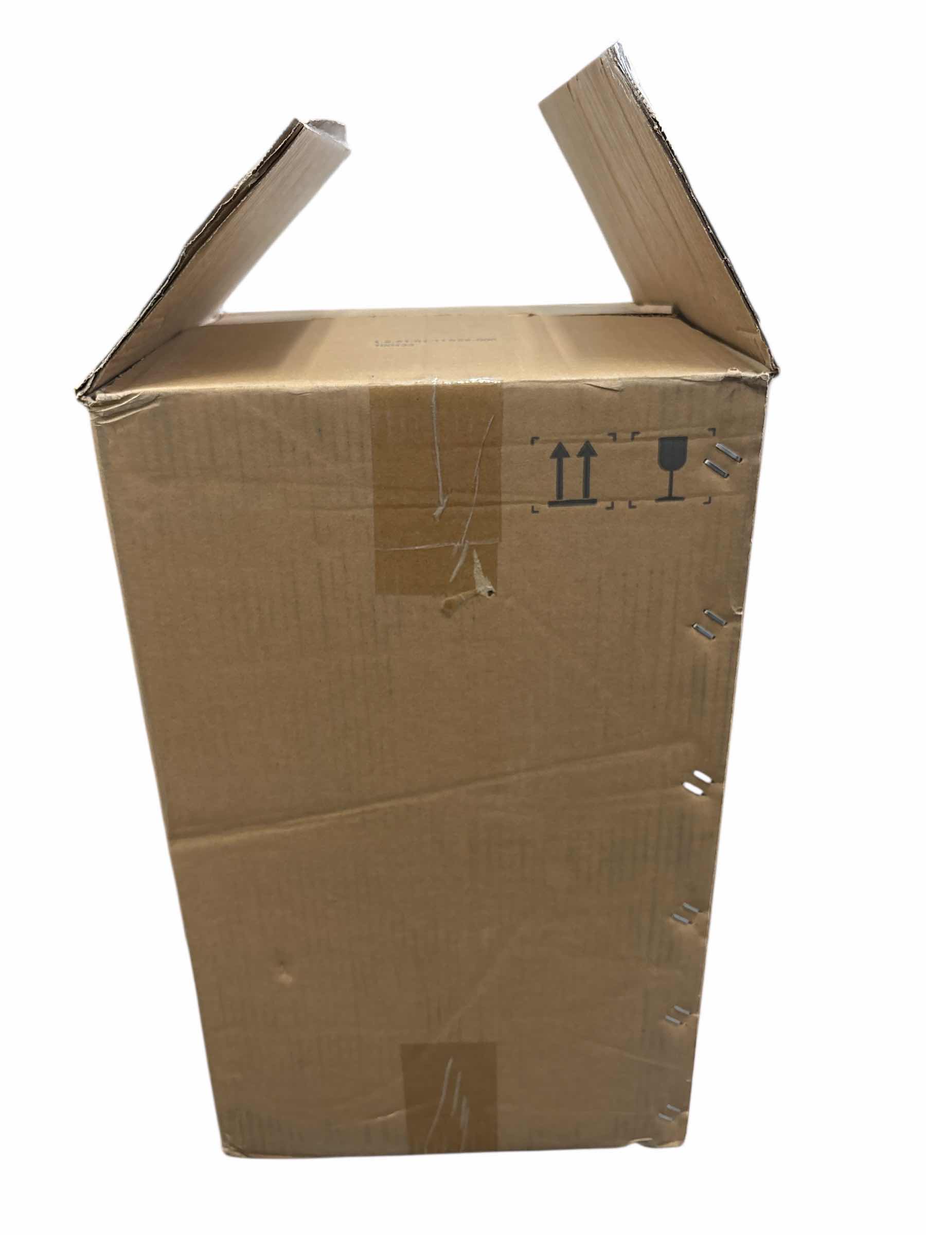 Photo 1 of LOREX SECURITY CAMERA LNZ44P12 4MP IP PTZ