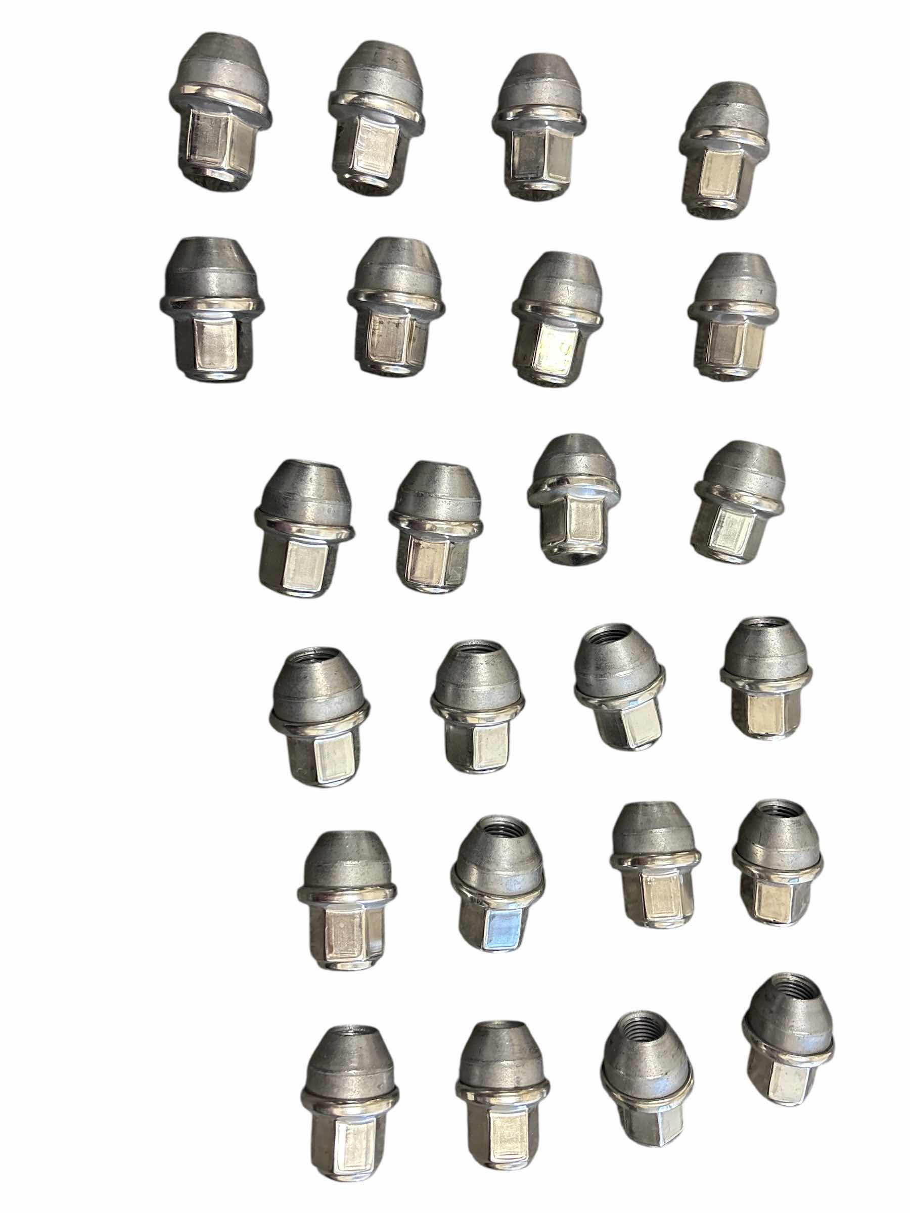 Photo 1 of OEM LUG NUTS (24PCS)