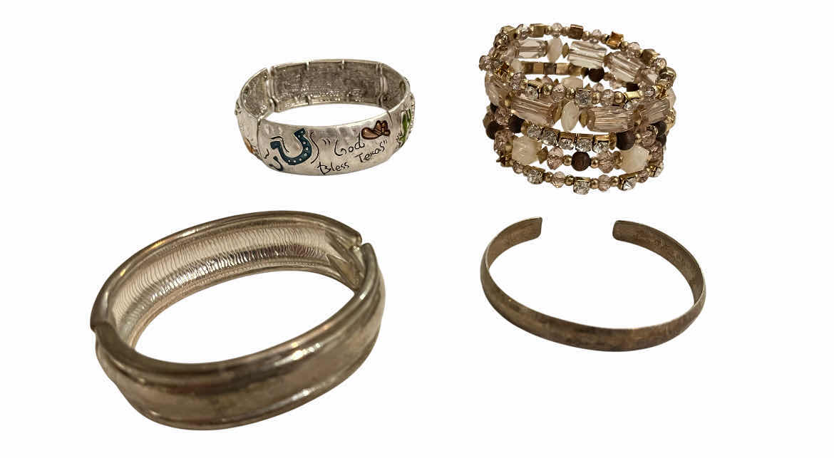 Photo 1 of FASHION JEWELRY BRACELETS (7)