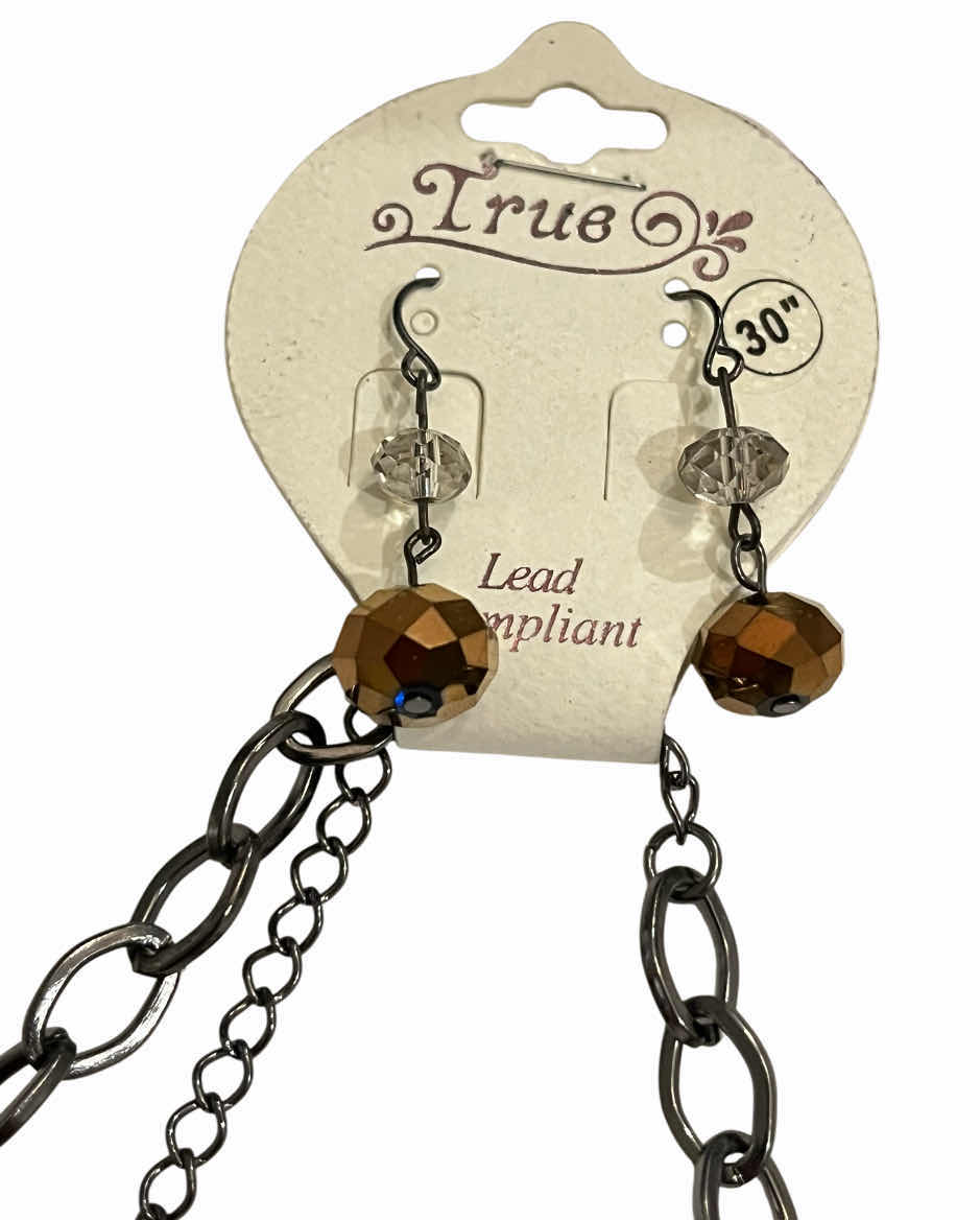 Photo 1 of NEW TRUE FASHION JEWELRY 30” NECKLACE & EARRING SET