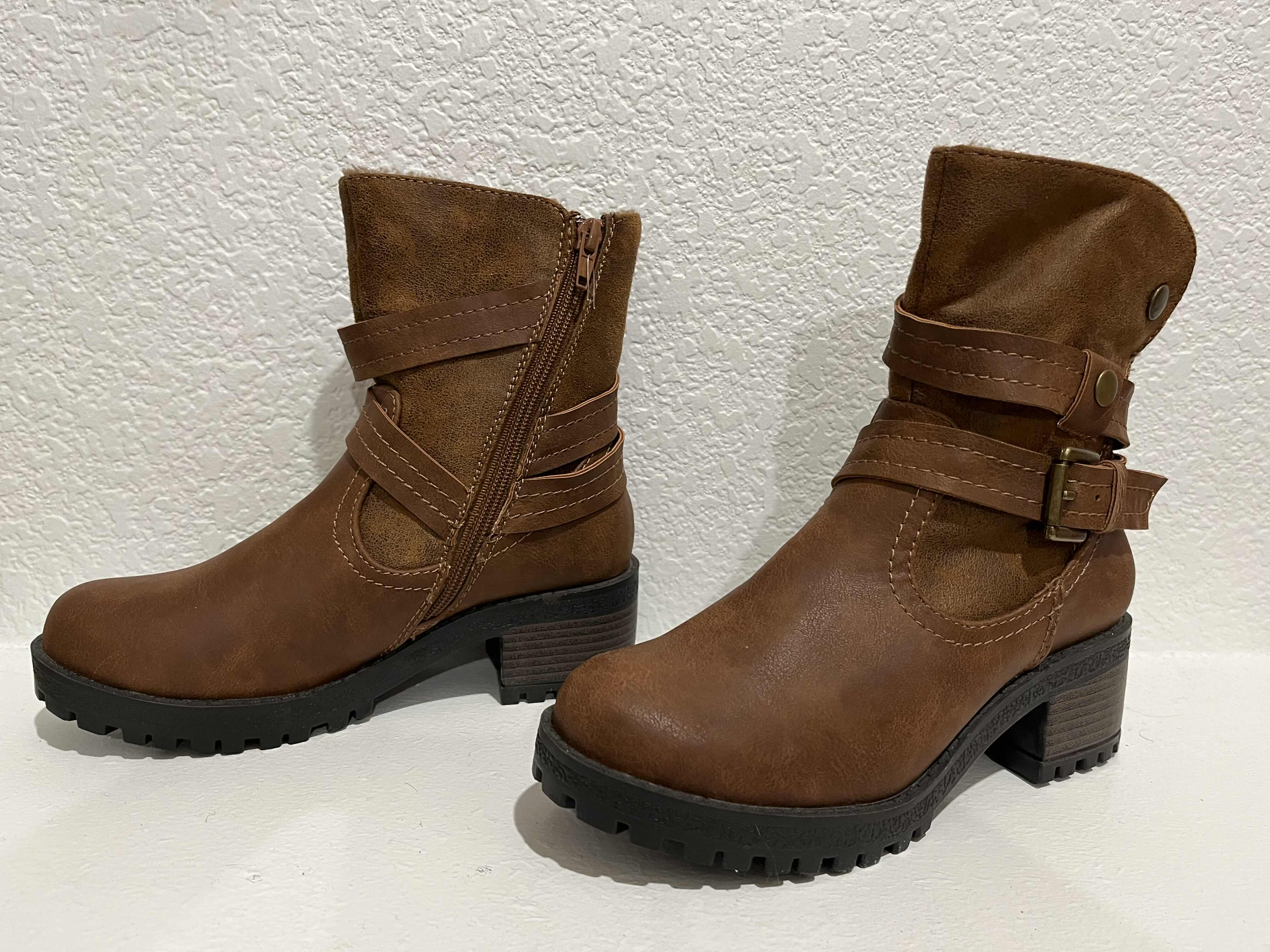 Photo 1 of BROWN LEATHER BOOTS BOOTIES WOMENS SIZE 5.5