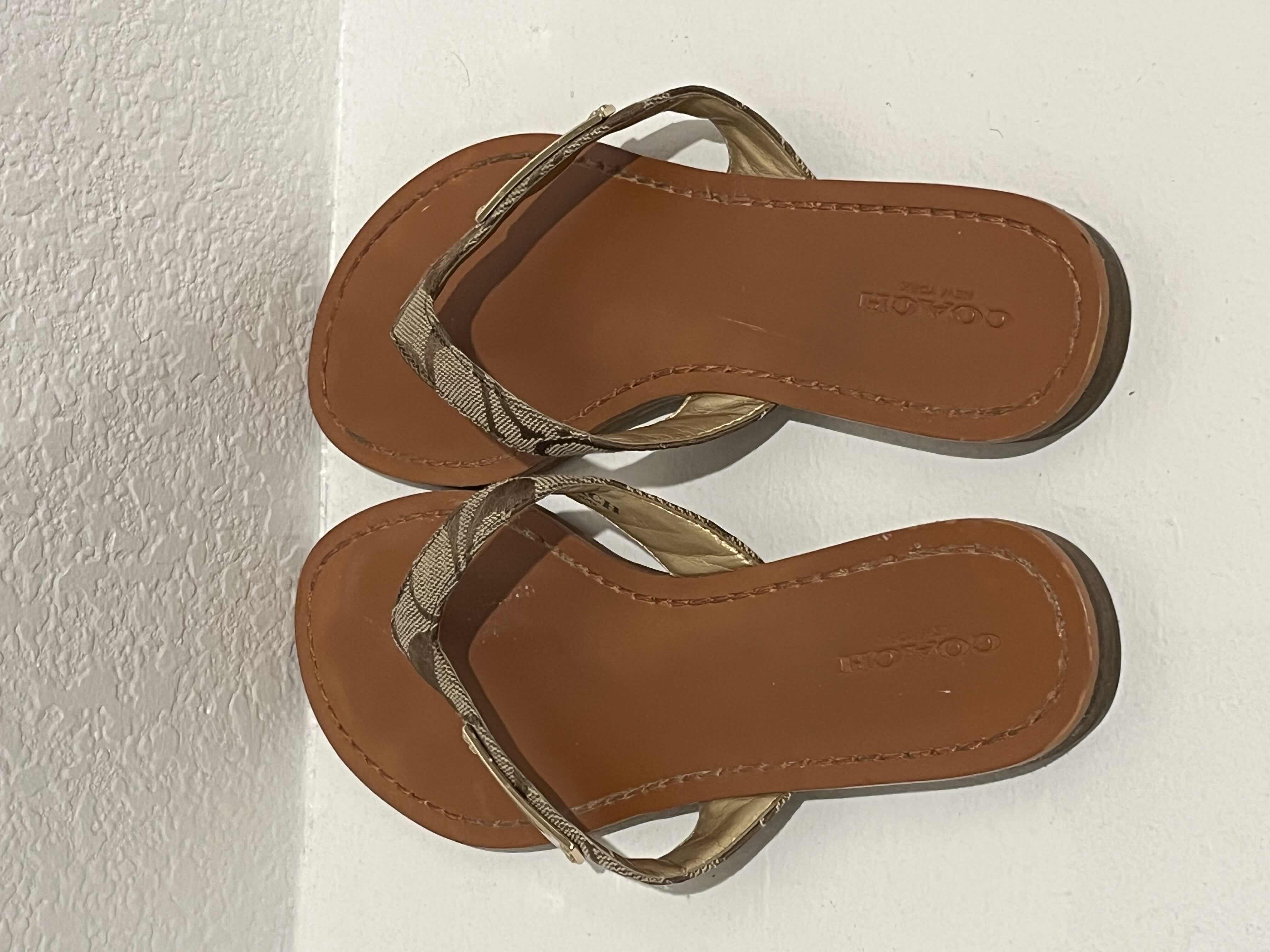 Photo 1 of COACH LEATHER SANDALS WOMENS SIZE 5.5