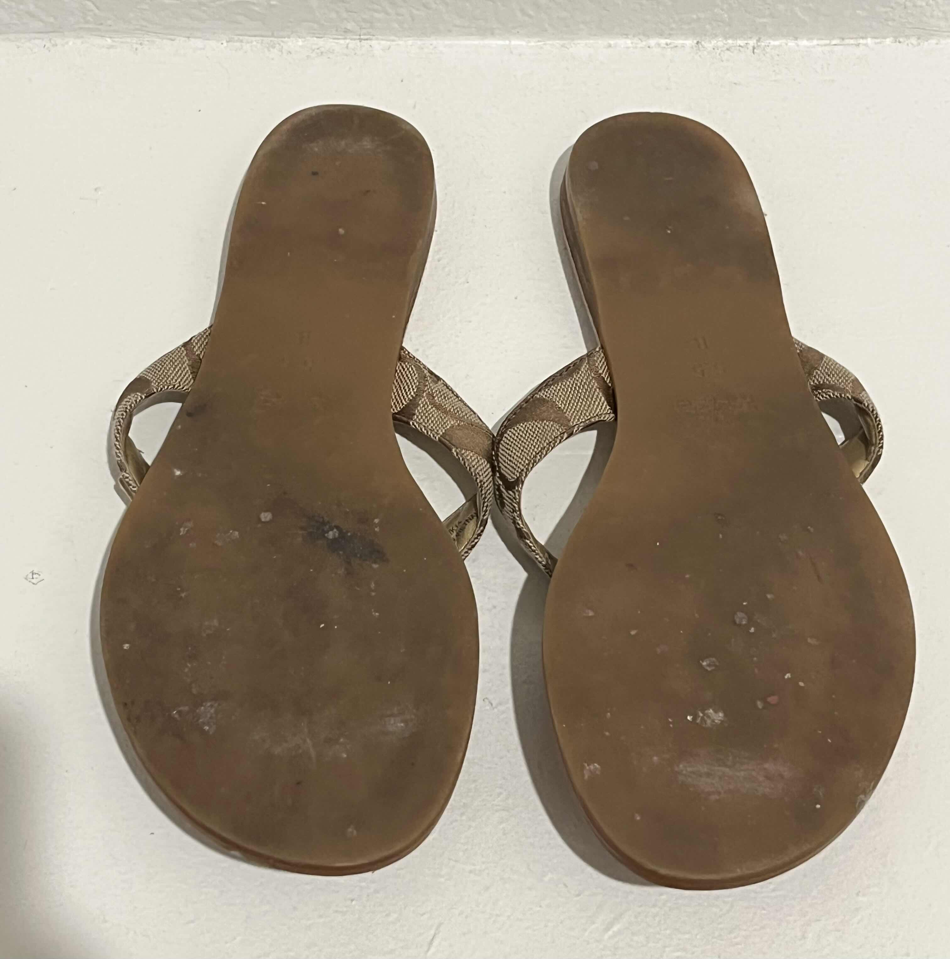 Photo 1 of COACH LEATHER SANDALS WOMENS SIZE 5.5